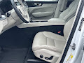 2018 Volvo XC60 T6 Momentum